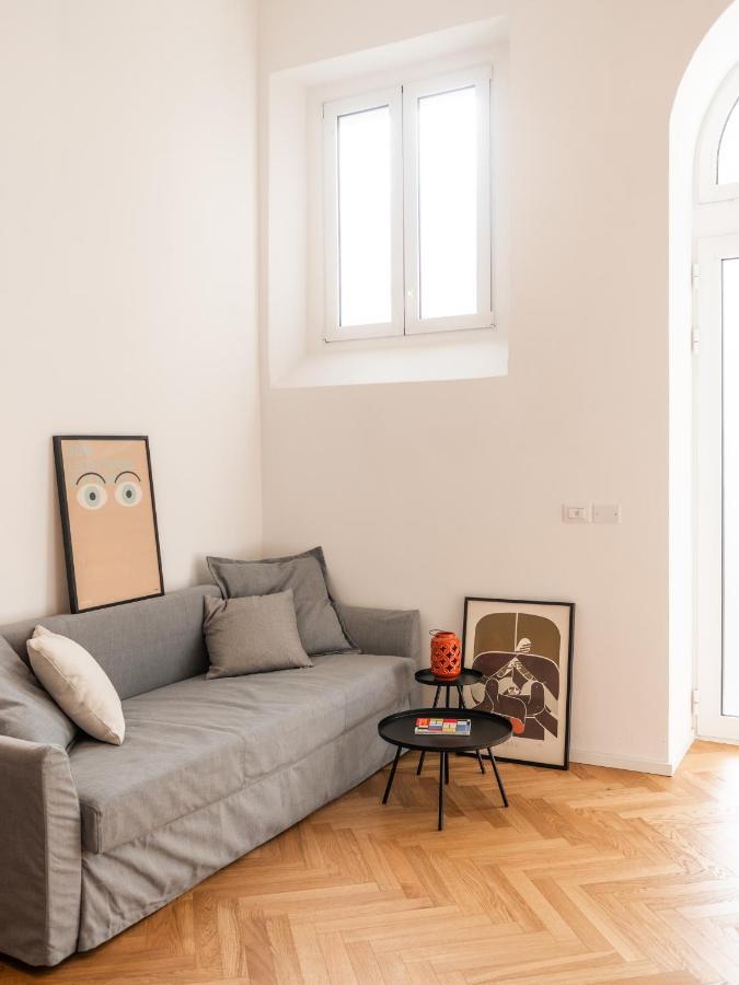 Dom1872 Apartments ترييستي المظهر الخارجي الصورة